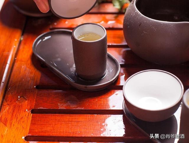 白酒多少度最好喝？高度酒好还是低度酒好？大把人搞错