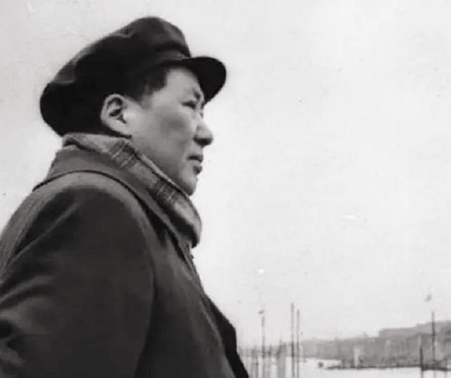 诸葛亮为何无法一统三国，毛主席评价得很到位：他有3个欠缺