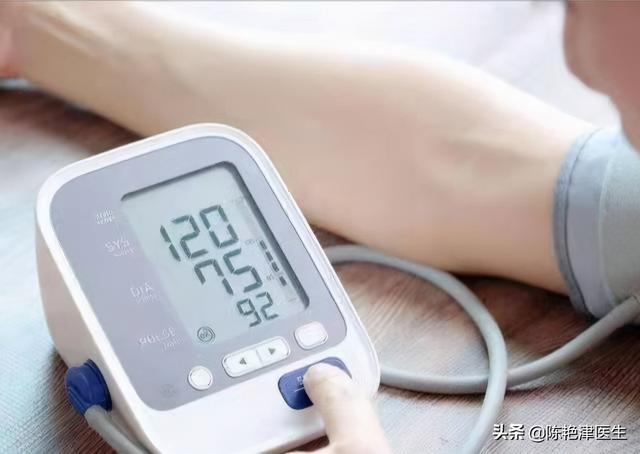 为什么中国脑梗越来越多？医生：除了补充叶酸，做好这3点更重要