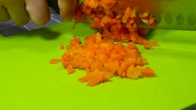 小米粥别只放水，多加一样食材，小米粥软糯香甜，比买的好吃百倍