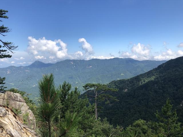 霍山风景区旅游攻略 安徽这里有一处免费景点九龙井 落差超百米的深谷有瀑布深潭 国内旅游 好耍饿