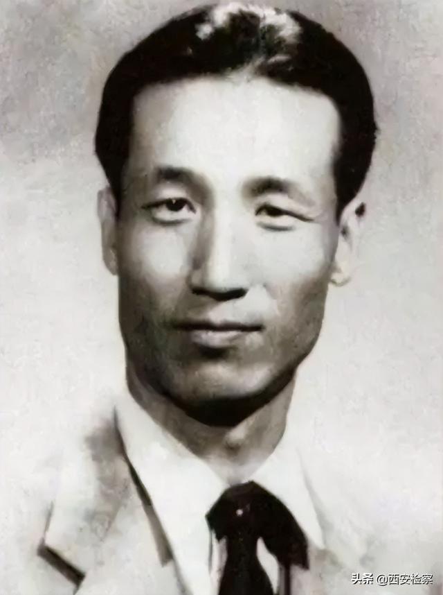 八宝山有一座无名墓：身份一直保密，40年后才被公开，他是何人？