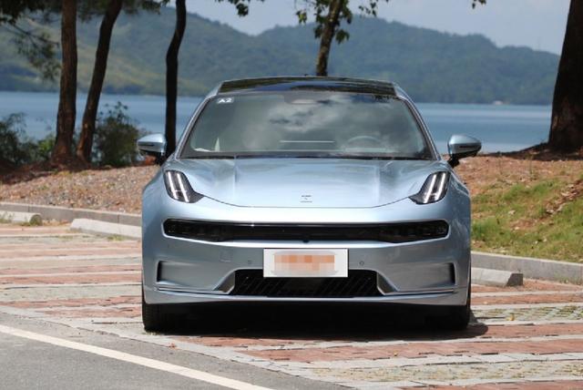 纯电车弯道超车！这两款电车颜值很高，屏幕都超过了15英寸