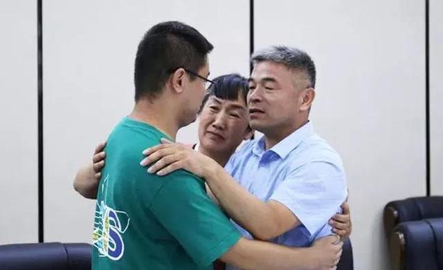 填得饱的是人的肚子，填不满的是人心的贪念
