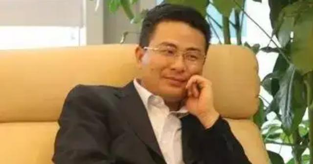金立手机创始人：一赌输掉7亿美金，负债200亿跑路，至今去向成谜
