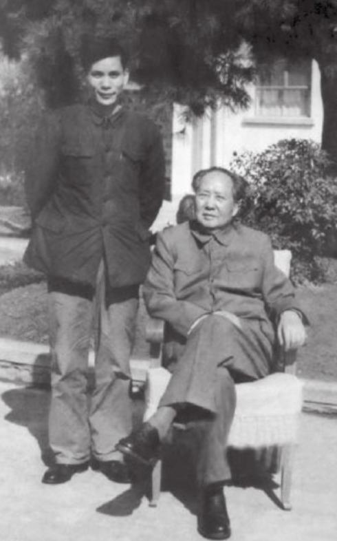 毛主席托人邀李连成回中南海过年，见面后主席：你是不是把我忘了