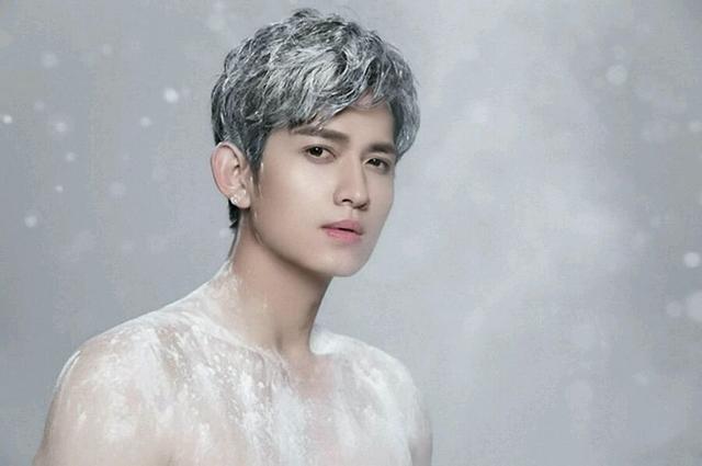 ����������Ƭ(��ɱ��㡱���ɣ�Ȣ��4�����ţ�31�굱�ְ֣�һ�����ں���������)