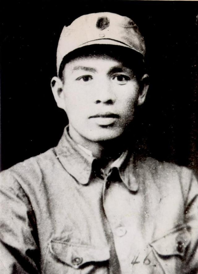 1949年毛主席曾给白崇禧指出两条路，他不走阳关道，偏要去独木桥