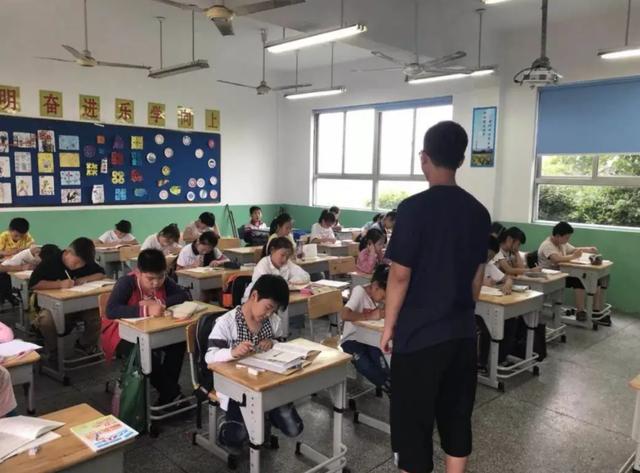 多地中小学“暑假时间”出炉，看到放假天数，学生和家长反响不一
