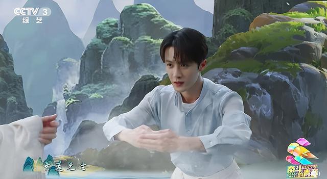 央视五四晚会：易烊千玺惊艳，马凡舒动人，赵丽颖创收视高峰