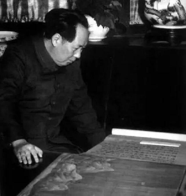 伟人的高瞻远瞩：1954年毛主席三登紫禁城，却不踏入故宫内半步