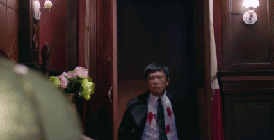苦情大媽和小鮮肉演情侶，笑死！也太辣眼睛了