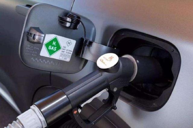 全球首创技术！压缩空气就能驱动汽车，能替代电动和燃油汽车吗？