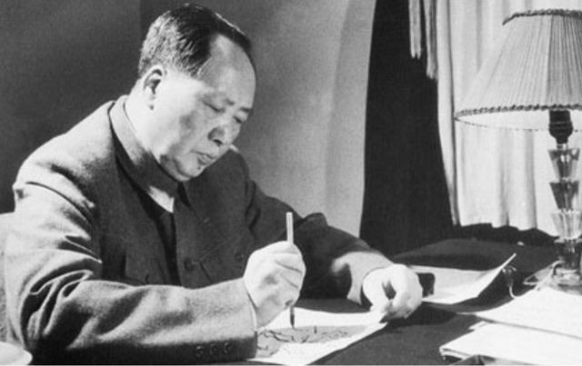 1958年，毛主席问周谷城等众多老友：关公姓什么？结果无一人答对