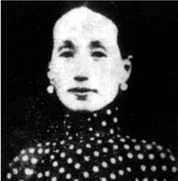 杜月笙幼子披露孟小冬争宠：会用心计，会说笑话，很讨杜月笙喜欢