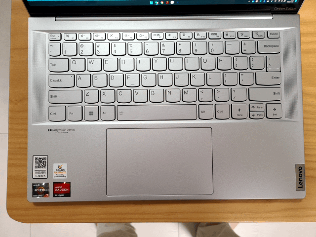 联想 YOGA Pro 14s Carbon 2022 评测：“异常”优雅