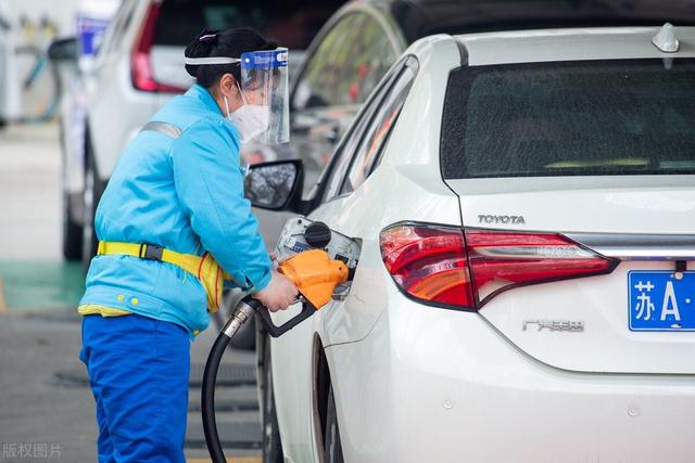 油价快速下跌80元，5月19日，全国92、95号汽油零售价格
