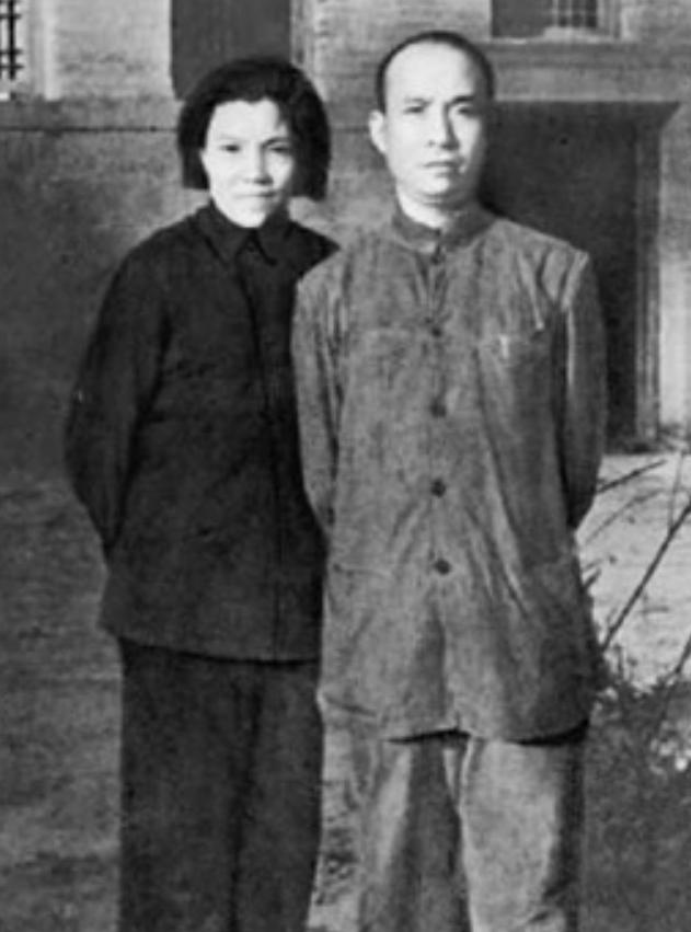 李富春病逝后，蔡畅泣不成声，邓小平轻声安抚：周总理让你多保重