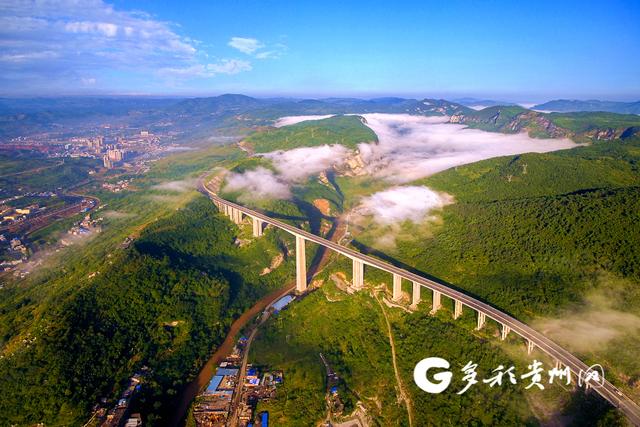 匠人匠心创“造桥奇迹”！贵州交建在喀斯特高原上架起了23座世界级桥梁