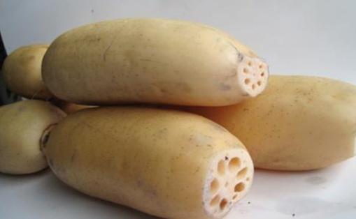 “秋吃白，冬吃黑”，秋天“多吃3白，少吃1黑”，养胃润肺防秋燥