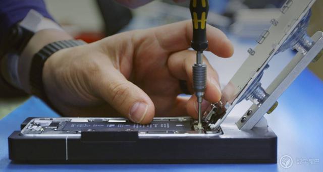 「晚报」恒大募资 5 亿发力汽车业务/英伟达秀“元宇宙”肌肉