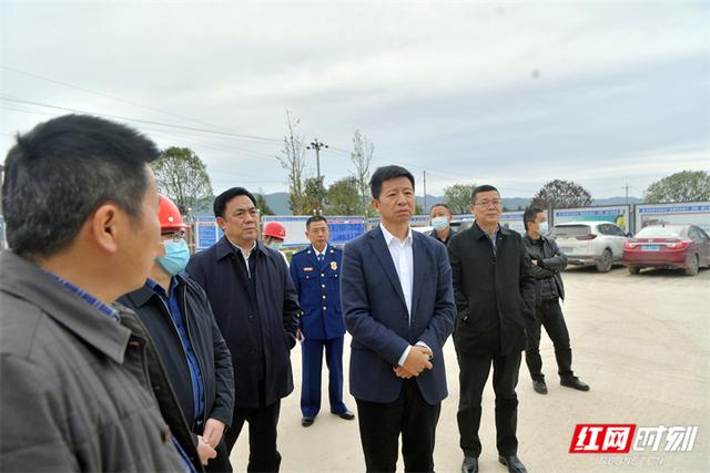 王洪斌调研市政项目建设工作