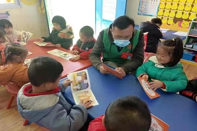 珠山镇社工站开展儿童防拐小组活动