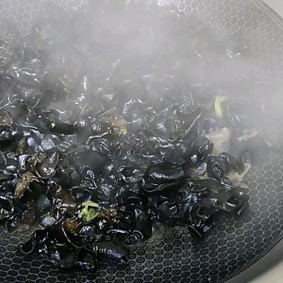 木耳炒鸡蛋