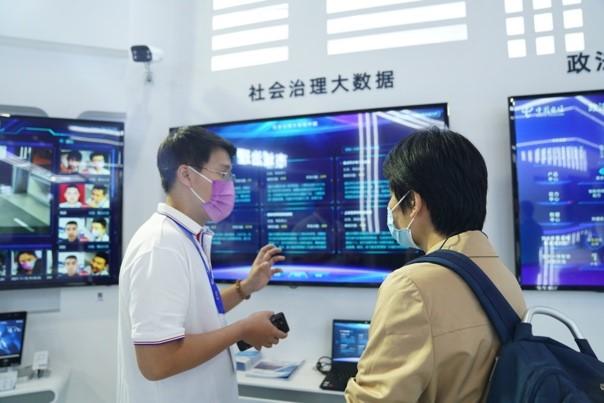 中国电信：要自主掌控关键核心技术