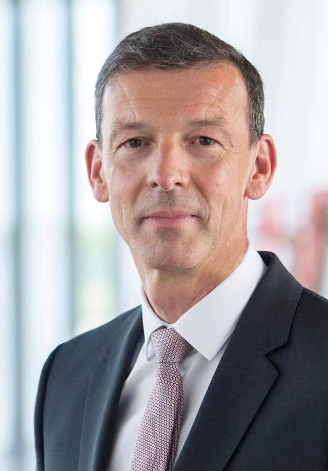 奥迪“ALL IN”电动智能赛道 安世豪：2030年中国豪华新能源车销量将超200万辆