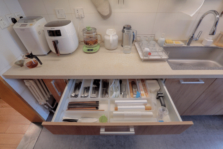 有娃后家里乱糟糟，设计师爸爸下决心改造：住了2年仍很惊艳！最强“有娃家居改造贴”来了