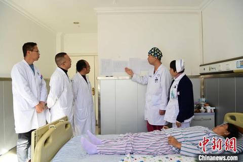 跌落式圆锥破碎机