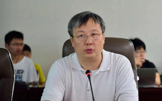 新院士罗毅：我国光电子芯片研究和国际先进水平“并跑”