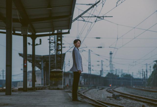 干婚庆赔光50万，我靠主持和卖肉还债