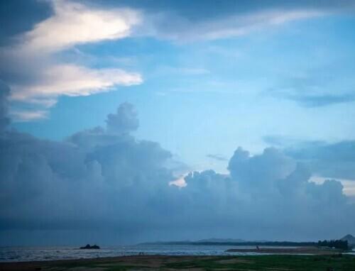 最近，这个小镇吸引了上千位企业家，为啥？