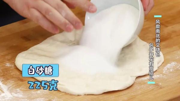 面包用微波炉加热怎么才不会硬？饭团除了微波炉还能怎么加热，看完了你就什么都明白