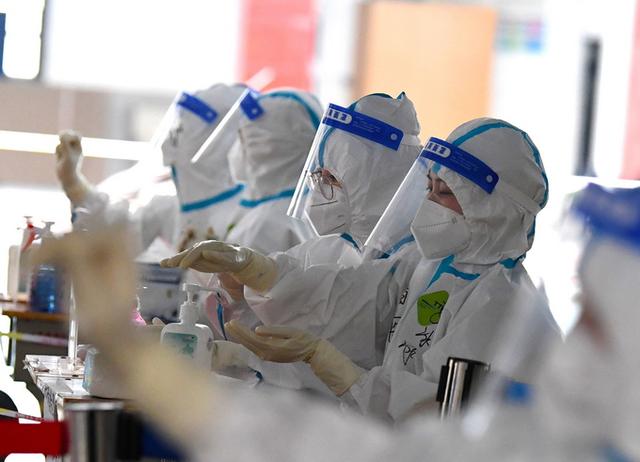 为什么确诊病例和无症状感染者比例悬殊，上海疾控回应