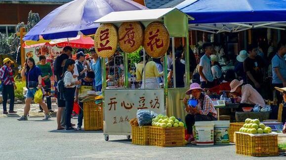 廣東這個地方，被譽爲南天第一峰林，人少景美，很適合自駕遊
