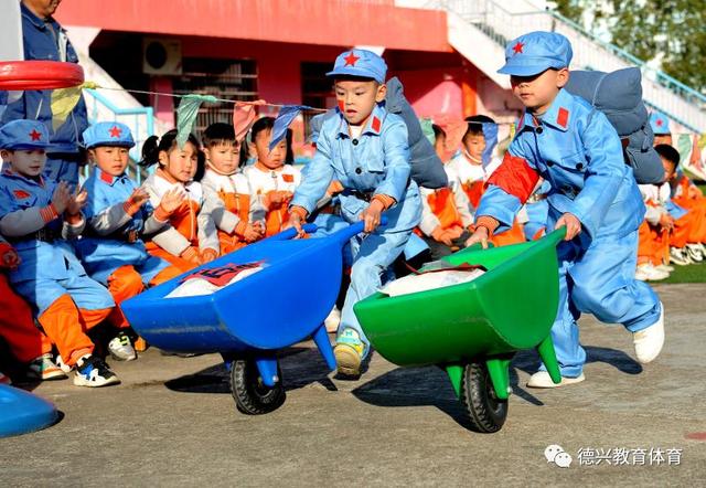 铜矿北区幼儿园：红星映童心 悦动迎新年