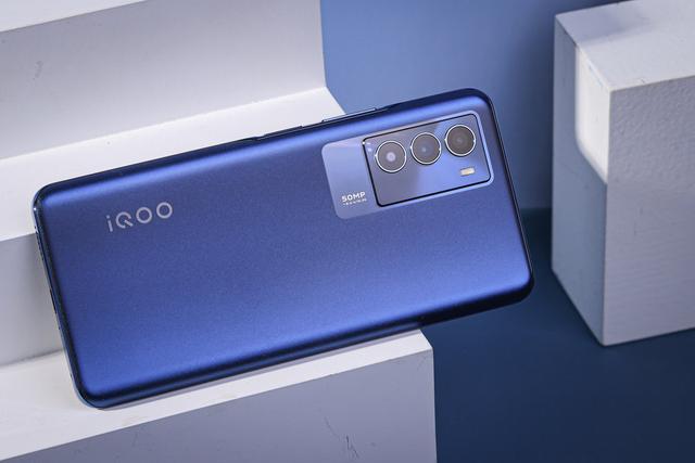 骁龙870配144Hz竞速屏 iQOO Neo5 SE手机评测-第2张图片-9158手机教程网
