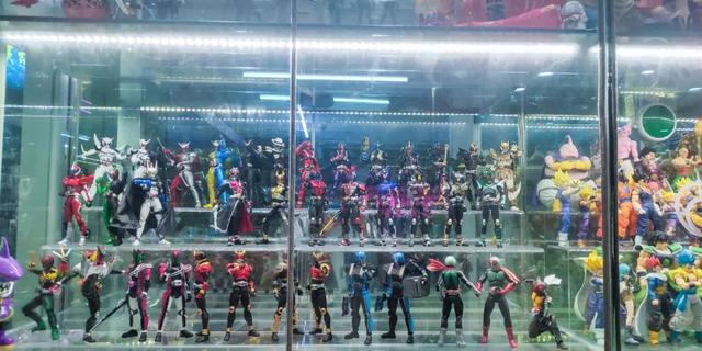 广州尾货1元2元服装（广州化妆品尾货市场）