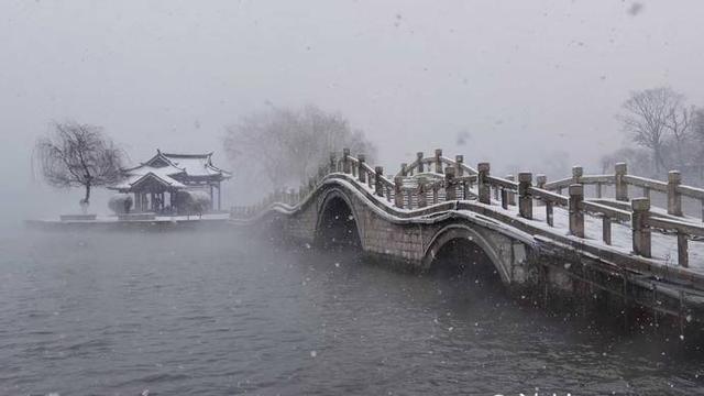 烟波浩渺 烟波浩渺