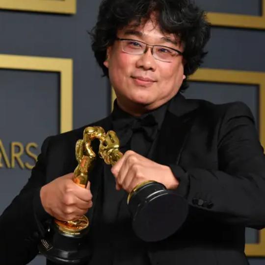 罗伯特帕丁森或将出演奉俊昊导演新作 太阳信息网