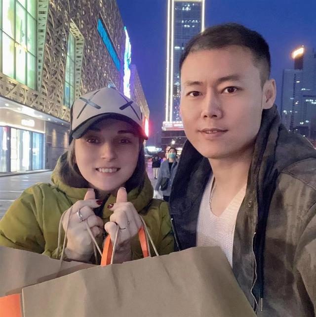 乌克兰女孩远嫁河南3年未回国，母亲爬出地窖连线叮嘱：别回来，中国安全