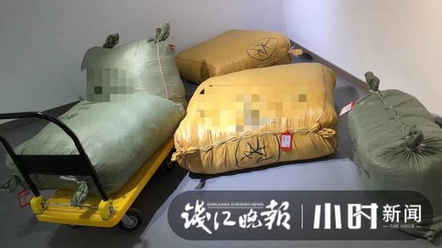 “碰上事了，急也没用”，杭州四季青档口女老板：刚备好400万春款，已临时租了仓库