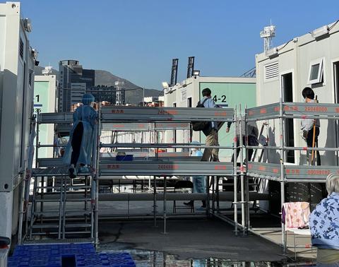 住进青衣方舱医院――一位香港新冠感染者的方舱日记（1）