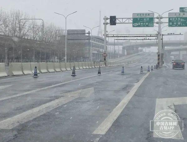 吉网“战疫”重磅直击丨长春“暂停”第一日！街上空空荡荡，只有那些奉献的身影