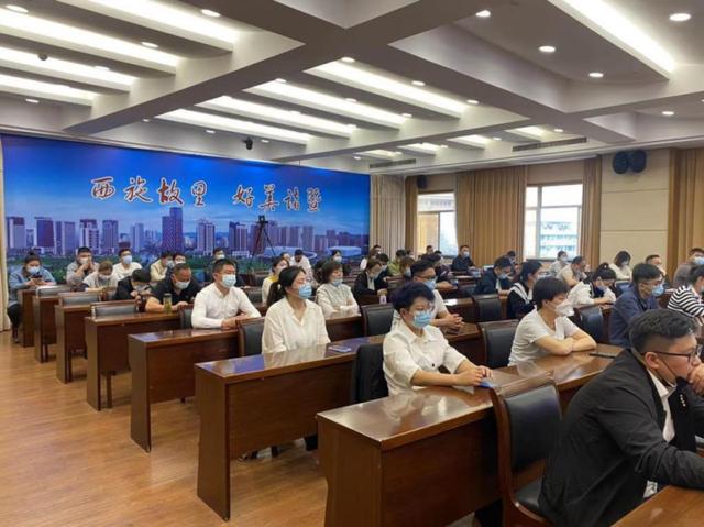 诸暨：221名村社干部成为“大学生”