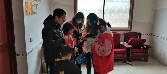 青春防疫，白塘镇志愿者在行动