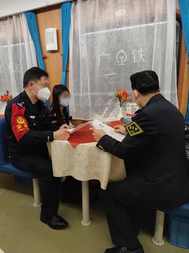 女孩子不能离家出走(叛逆期的女孩子离家出走)